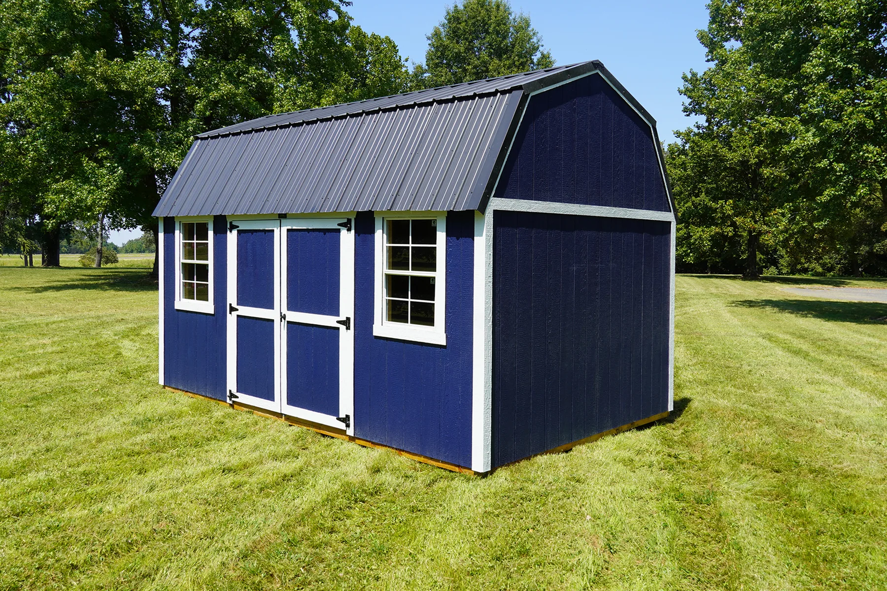 Side Lofted Barn